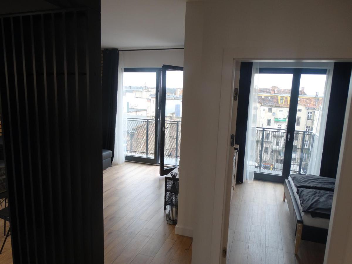 Black&White Apartment Bis - Male Garbary 8 Poznań Exterior foto